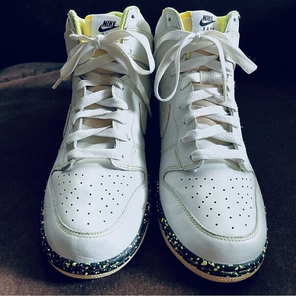 Nike Dunk High Rivalry Pack ‘East’ White Yellow Size 11 US 45 344648-112 2009 - Picture 3 of 13